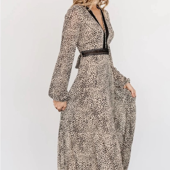 Patterned Maxi Dress - Picture 5 of 5